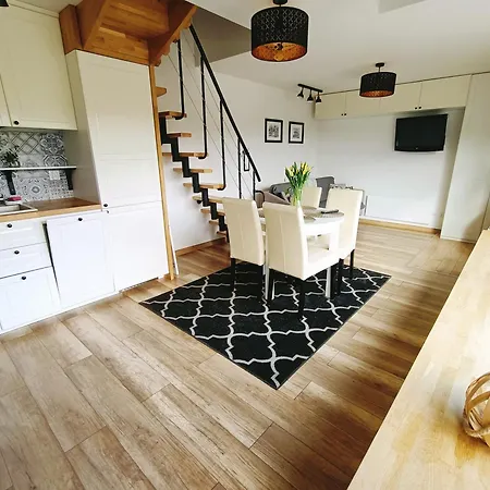 Siedlisko Dwa Zurawie - Uroczy Nad Stawem, Z Kominkiem, Obok Konie Ferienhaus *
