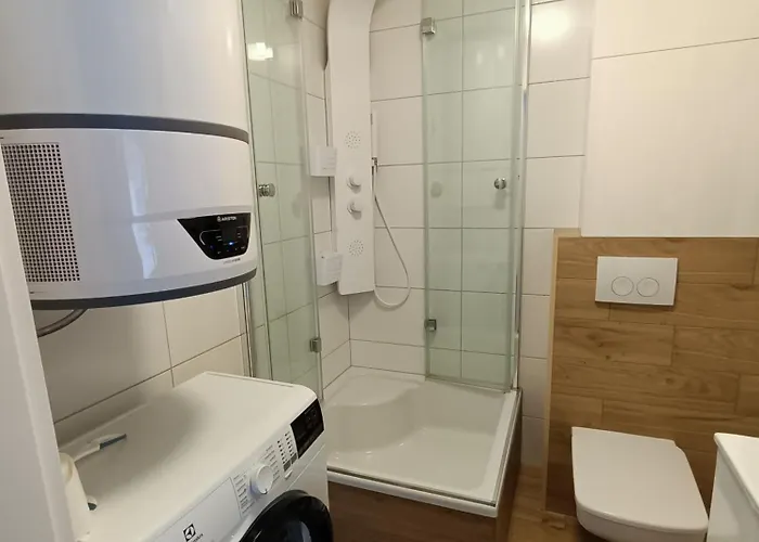 Holiday home Siedlisko Dwa Zurawie - Uroczy Nad Stawem, Z Kominkiem, Obok Konie *