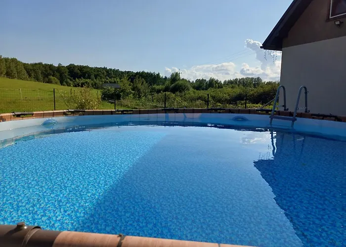 Holiday home Siedlisko Dwa Zurawie - Uroczy Nad Stawem, Z Kominkiem, Obok Konie